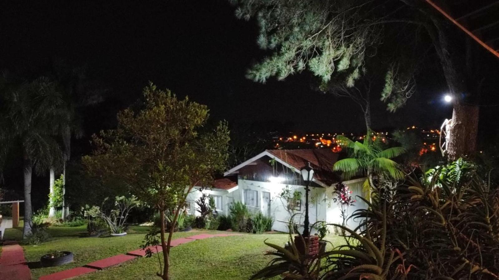 Chales Por Do Sol Serra Negra  Exterior foto